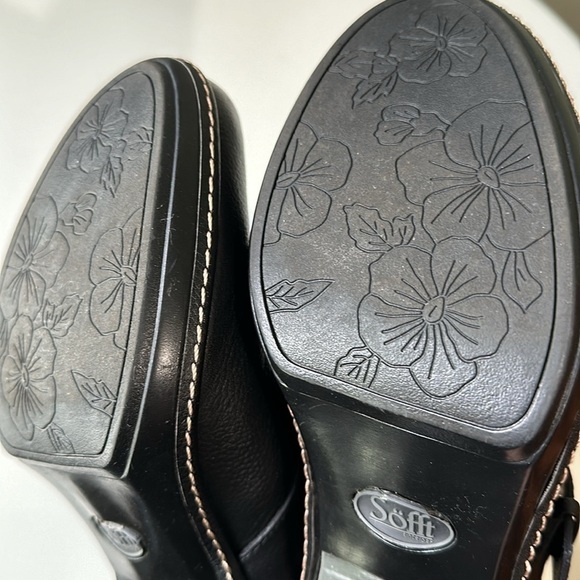 Sofft Leather Studded Buckle Clogs Black Slip on Block Heel Comfort - Picture 9 of 16